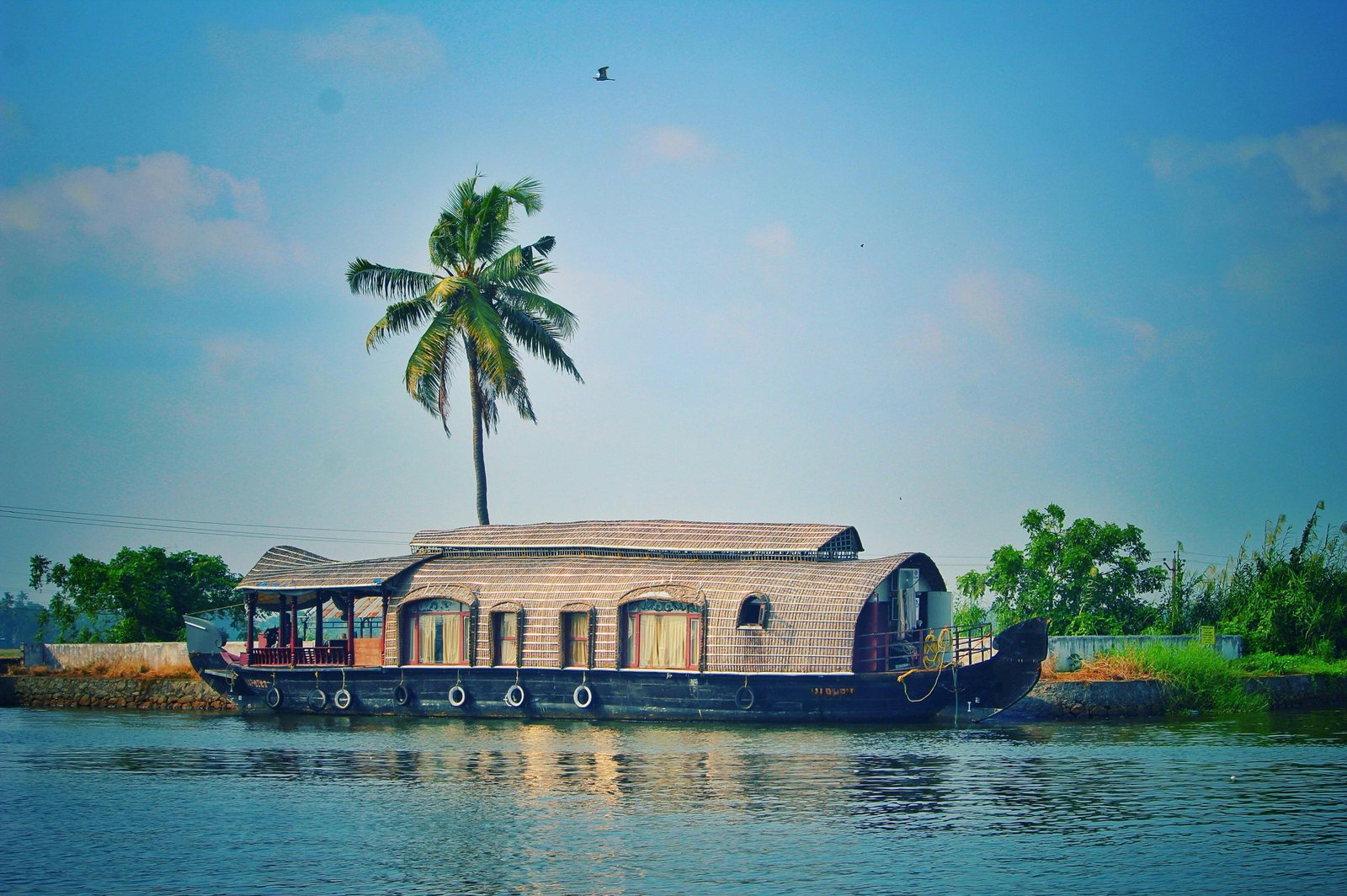 Kerala Houseboat Tourism