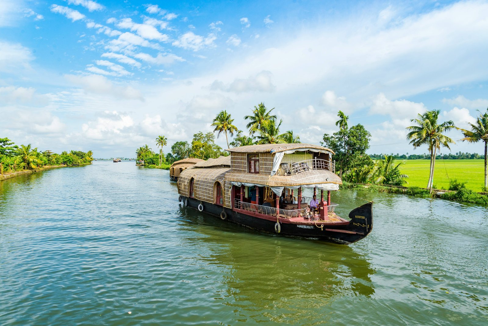 best houseboat tours in Alappuzha Alleppey explore Kerala's backwaters